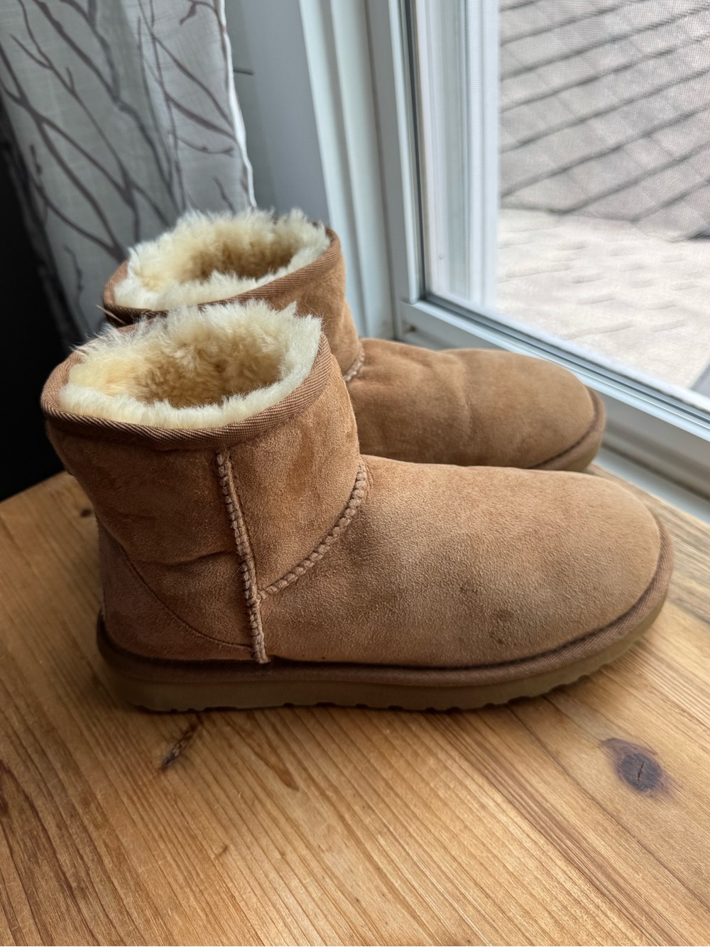 UGG Classic mini II